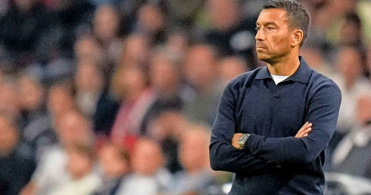 ’Giovanni van Bronckhorst ontslagen bij Besiktas twee dagen na nederlaag tegen Maccabi Tel Aviv’