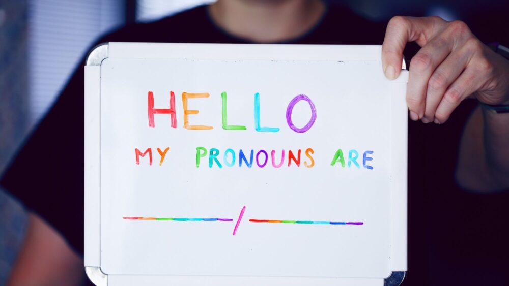 Gender-Critical UK Council Worker Loses Legal Battle Over Pronouns ━ The European Conservative