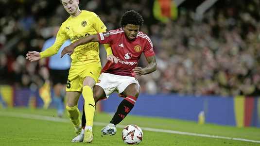 Tyrell Malacia viert rentree in basis Manchester United met zege op Bodø/Glimt in Europa League | Voetbal