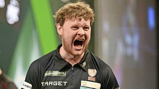 LIVE WK darts: Jeffrey de Graaf lijkt op weg naar de achtste finales, Kevin Doets speelt volgende partij | Darts