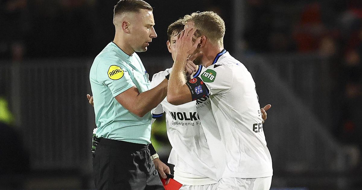 LIVE Eredivisie: VAR al vroeg aan het werk in Almere, schade valt mee in basiself AZ na griepvirus