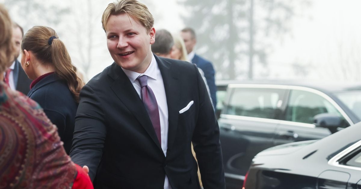 Is dit de ware reden achter ontbreken prins Sverre Magnus op kerstportret Noorse royals?