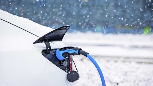 Met elektrische auto naar wintersport? Even puzzelen, maar het is te doen | Financieel