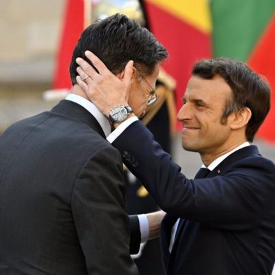 Macron En Rutte, De Gevaarlijkste Europese Lakeien INDIGNATIE AI & Politiek