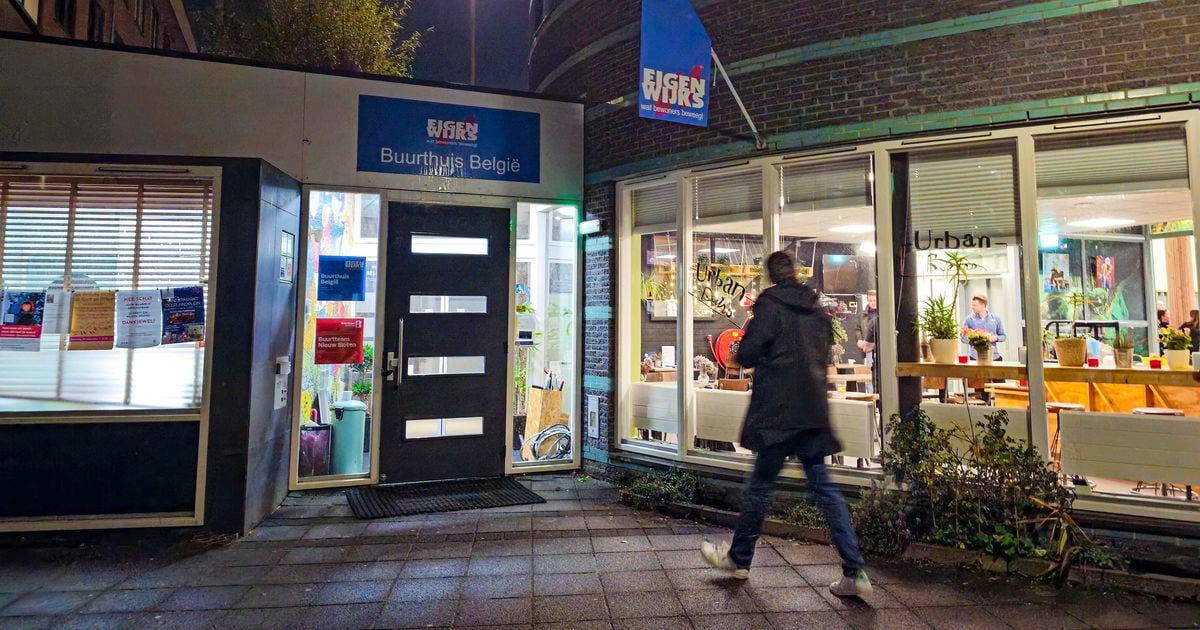 Amsterdamse bewoners Sloterweg bezorgd om opvang jonge asielzoekers: ’Kunnen dochters nog buitenspelen?’