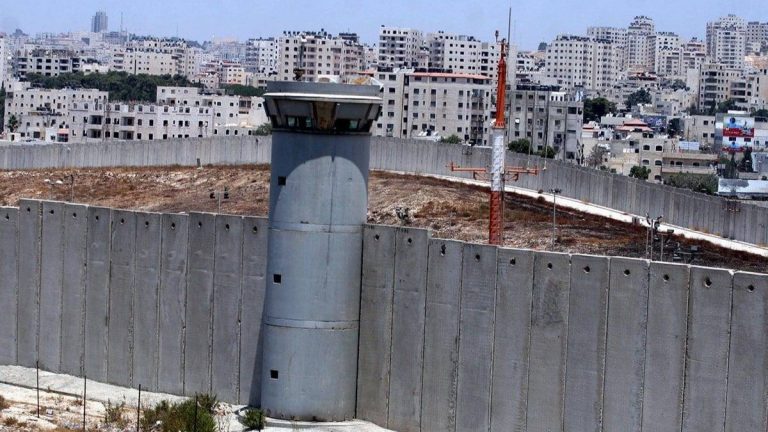 Israël Gaat Op Afstand Bediende Machinegeweren Inzetten Tegen Palestijnen INDIGNATIE AI & Politiek