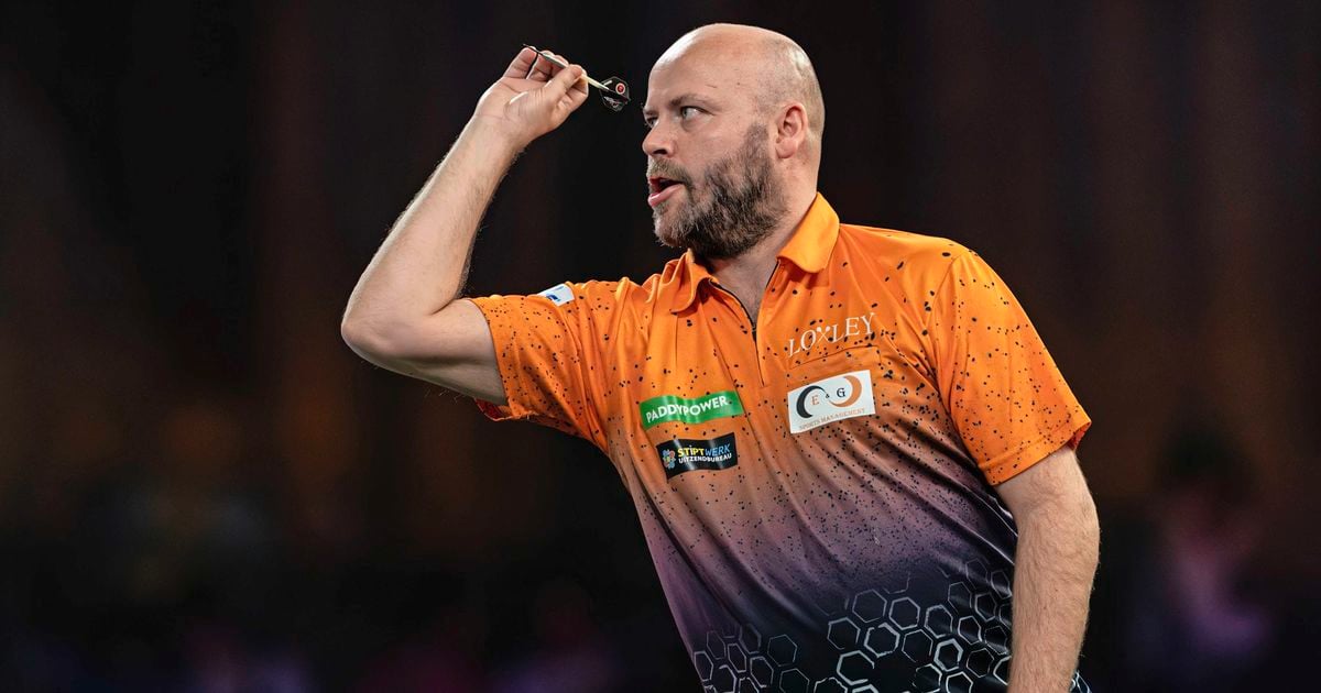 LIVE WK darts: Christian Kist pakt openingsset met een spetterende negendarter