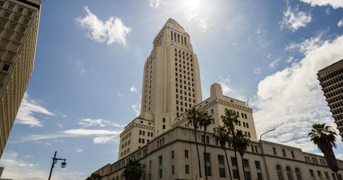 Locoburgemeester Los Angeles beschuldigd van bommelding in het stadhuis