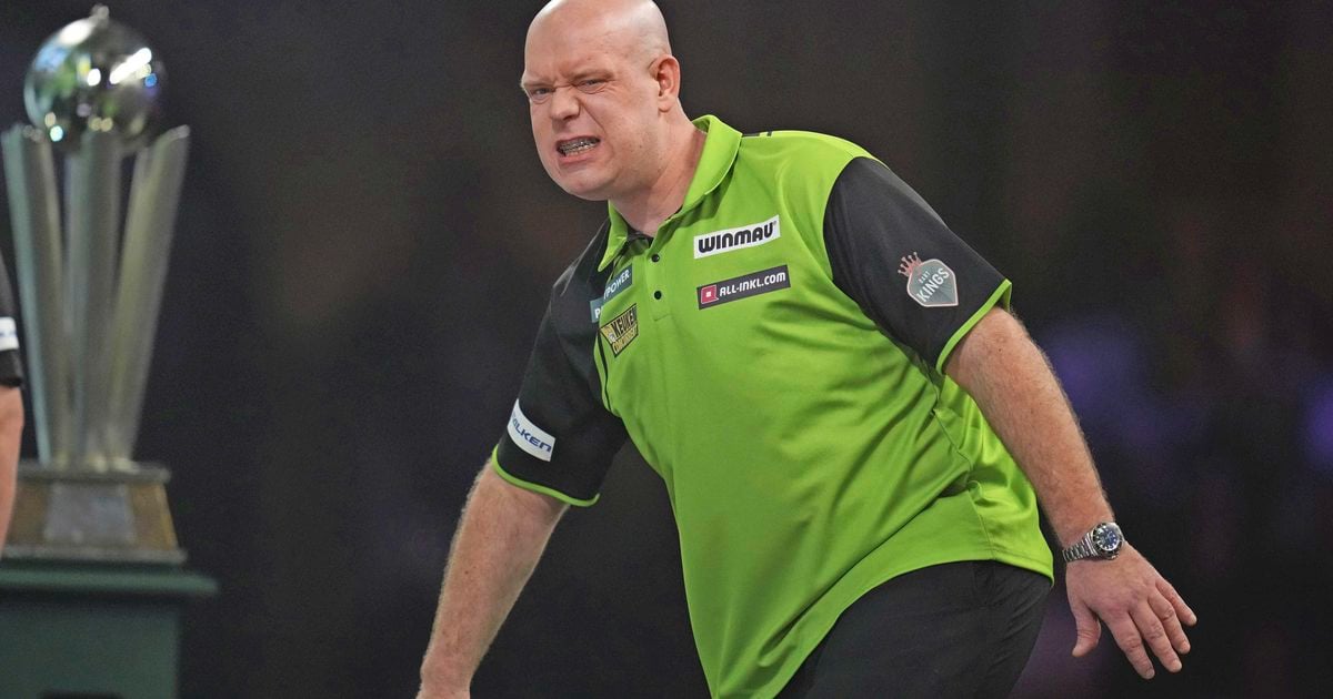 Luke Littler (17) straft Michael van Gerwen af en is jongste wereldkampioen darts ooit