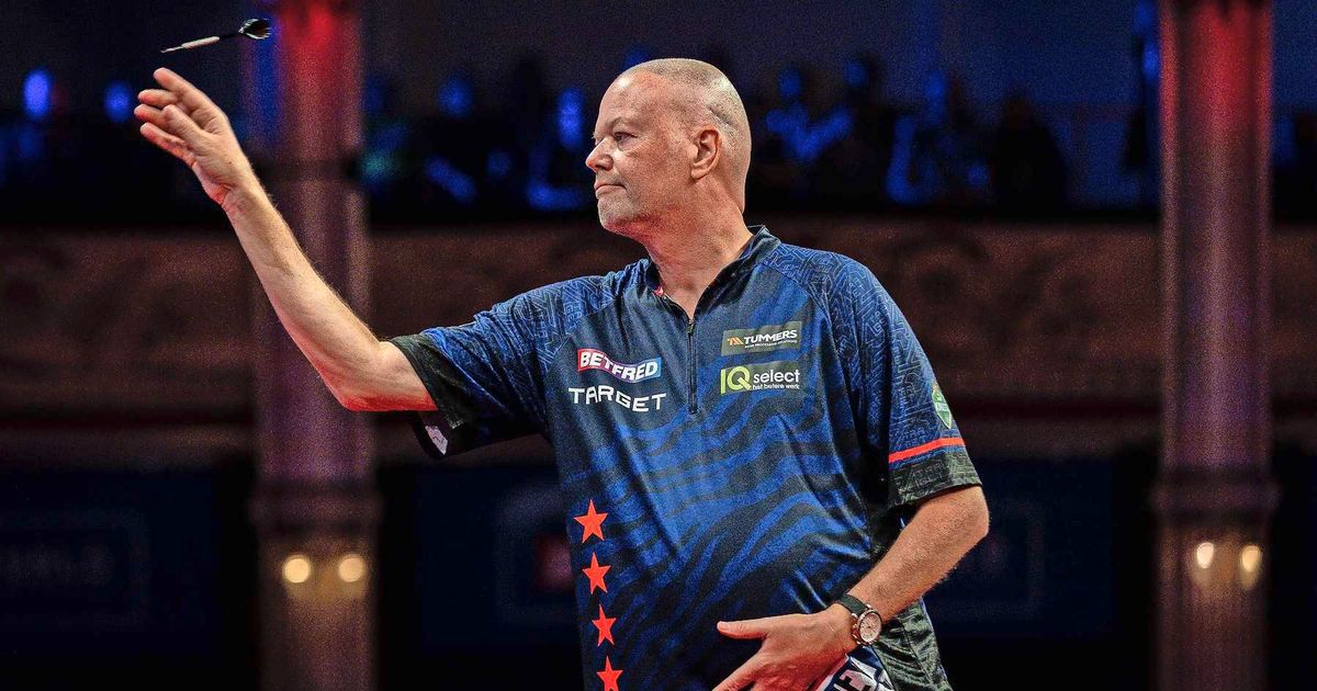 Van Barneveld maakt fans bij Dutch Darts Masters uitzinnig met briljante finish en winst op Dobey