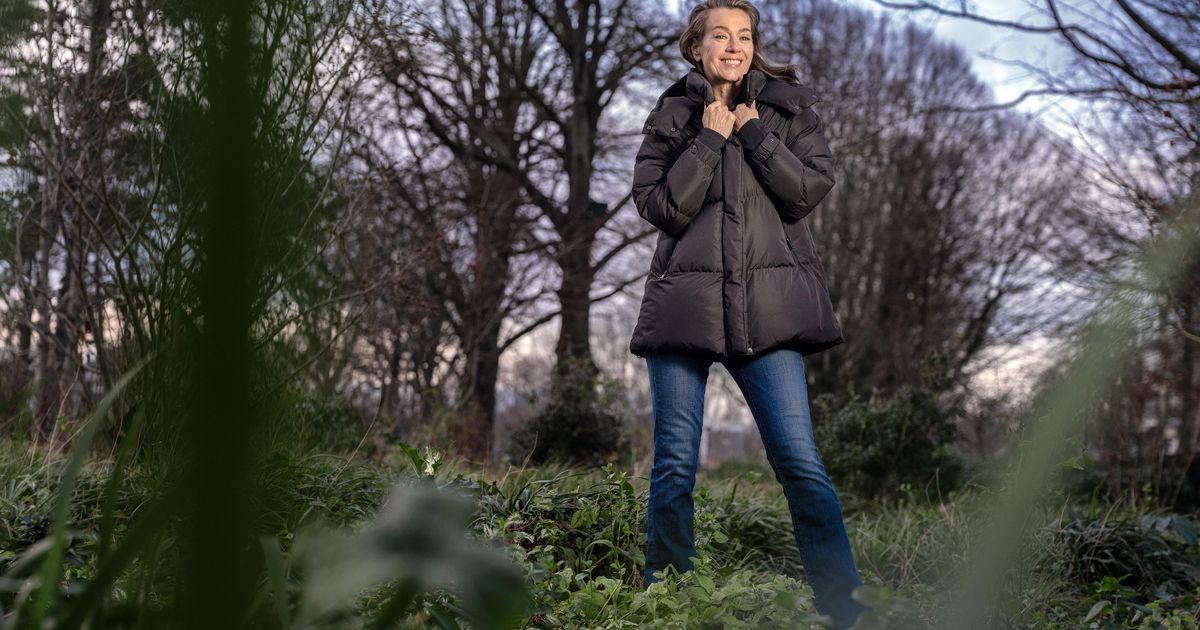 Actrice en zangeres Marjolein Keuning zet het op een lopen: ’Henk vindt het prima dat ik vaak van huis ben’ | Sterren